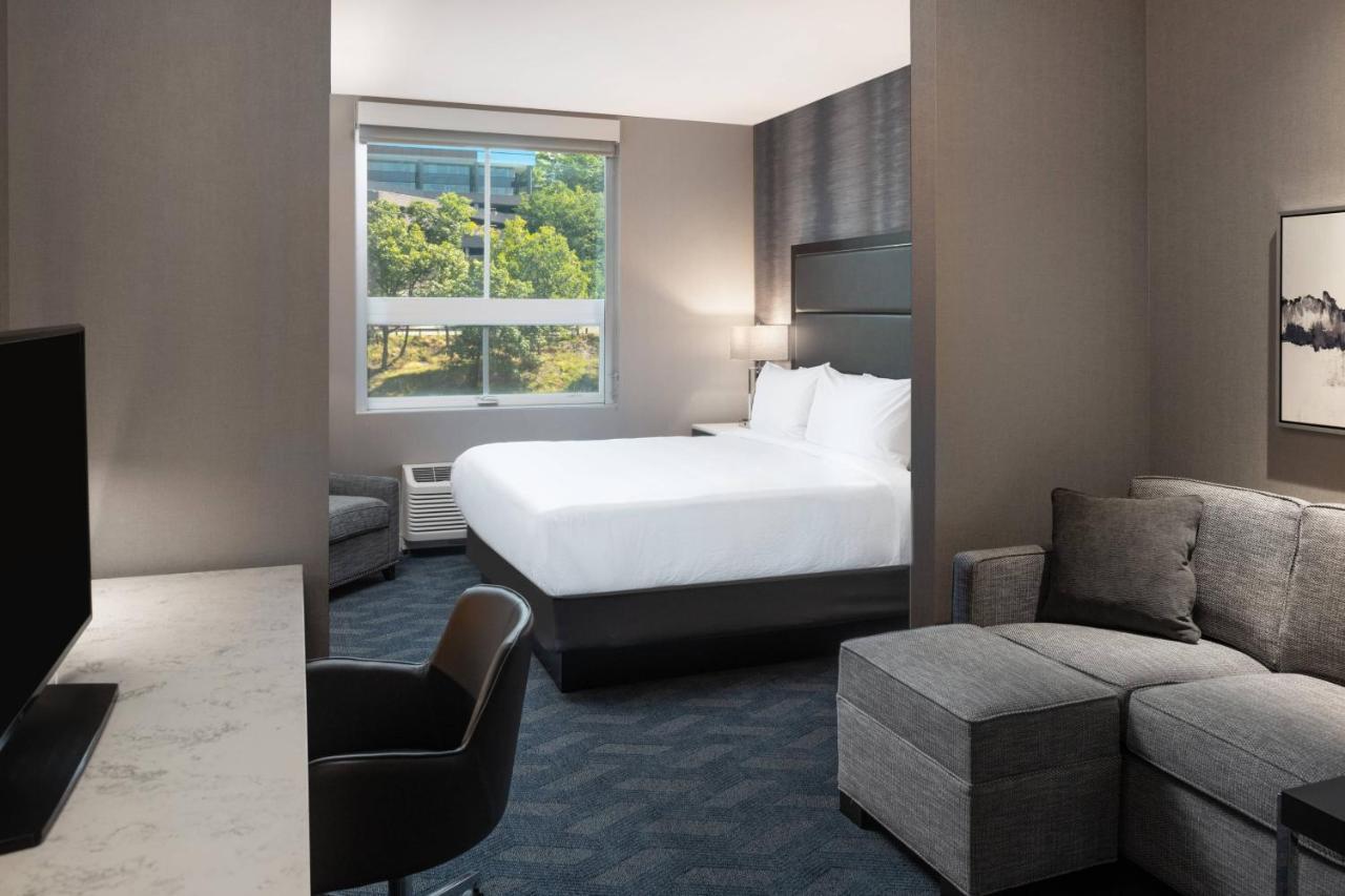 Fairfield Inn & Suites By Marriott Boston Уолтъм Екстериор снимка