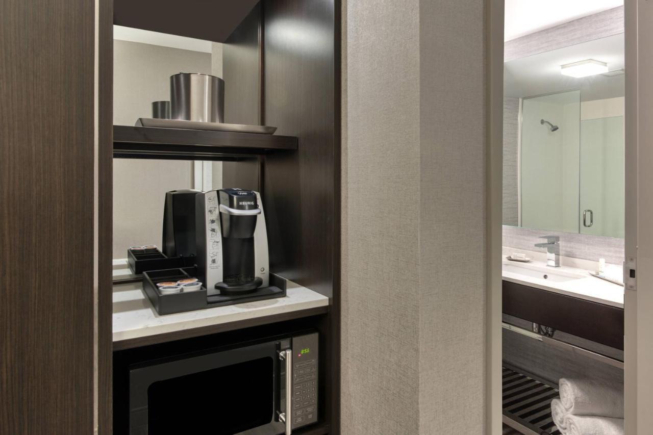 Fairfield Inn & Suites By Marriott Boston Уолтъм Екстериор снимка