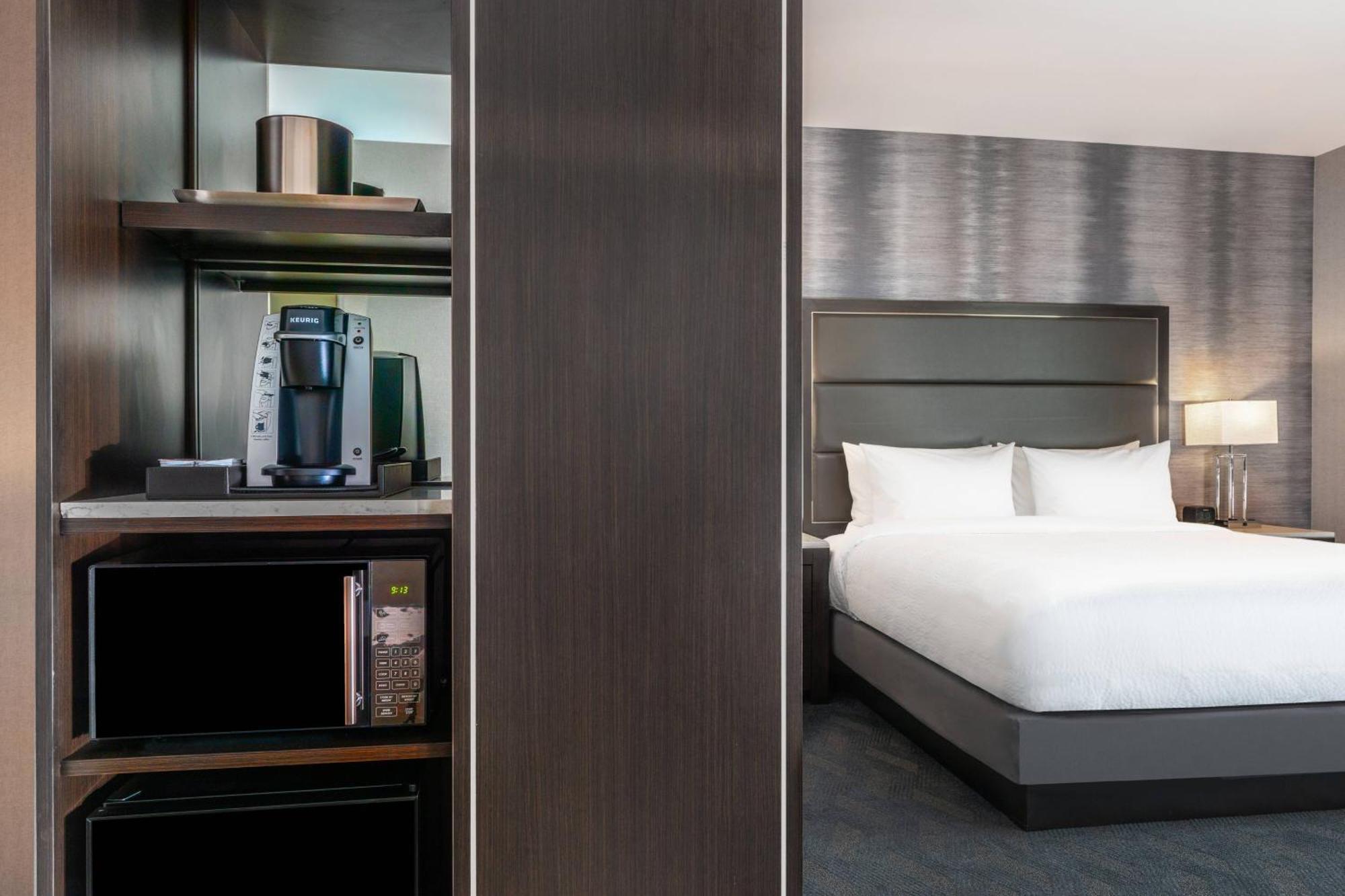 Fairfield Inn & Suites By Marriott Boston Уолтъм Екстериор снимка